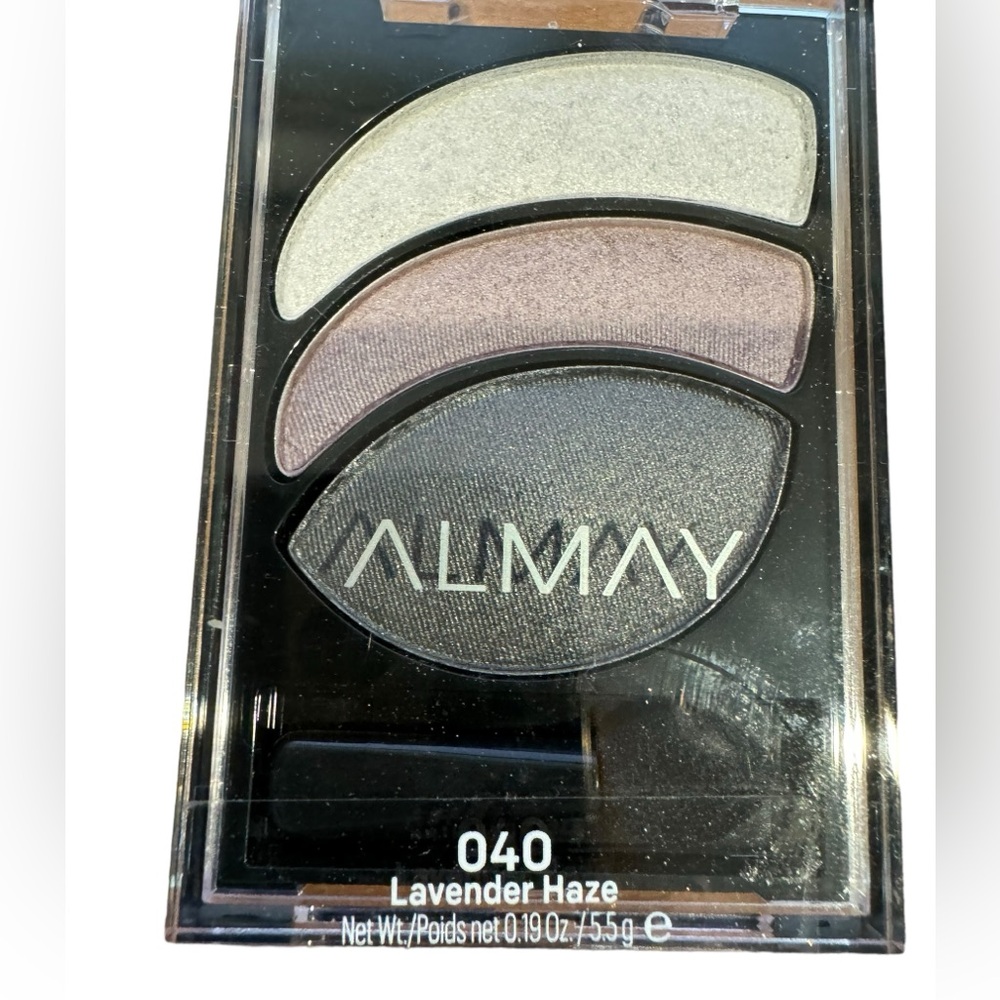 Almay eyeshadow trip in lavender haze. NWT
